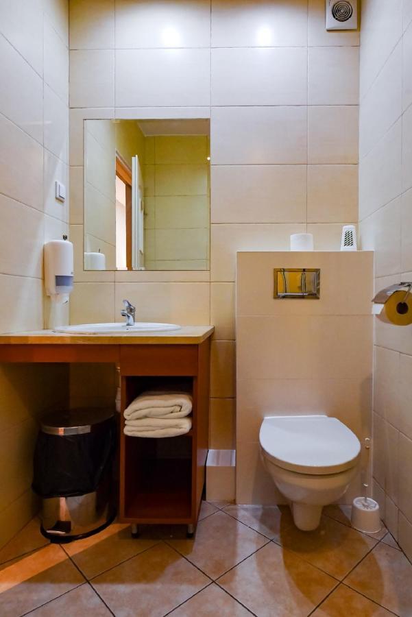 Bed and Breakfast Fotex Зомбки Экстерьер фото